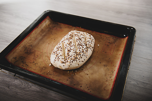 포토 JPG 해외이미지 전통 음식 빵 백그라운드 다이어트 건강 요리 씨앗 사람없음 목재 갈색 우주 식사 빵집 껍질 흰색 시골 신선 맛 아침식사 바게트 밀 굽기 유기농 날것 밀가루 깨 팩 흙더미 덩어리 그리시니 제빵사 페스츄리 핸드메이드 맛있는 해외202009 해외포토 나무 식물 직업 웰빙 컬러 컨셉 식재료 재료 곡류 상점 흙 화장품 조미료 가루 구이 파일형식 더미