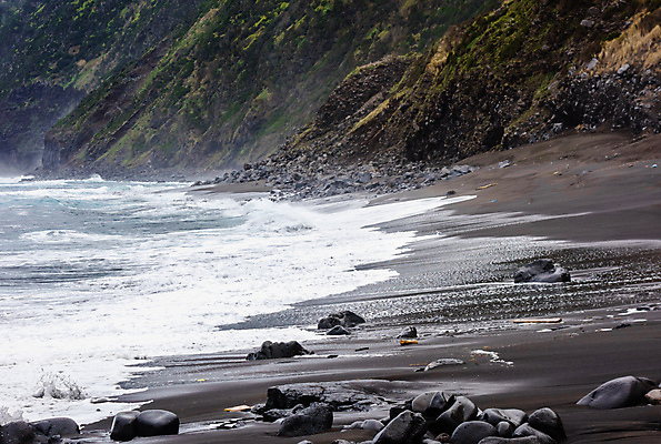 포토 JPG 해외이미지 모래 파도 바다 섬 여행 이동 모션 자연 조류 휴가 풍경 해변 사람없음 야외 물 모래사장 힘 거품 흐름 바위 만 거친 액체 서핑 떨어짐 암초 내추럴 울퉁불퉁 스플래쉬 해외202009 해외포토 자연요소 동물 컨셉 돌_바위 수상스포츠 생태계 파일형식