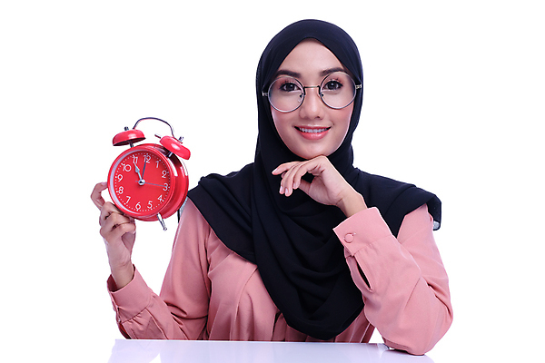 포토 JPG 해외이미지 직업 라이프스타일 응시 감정 종교 시계 손가락 아이디어 한명 미소 손짓 20대 성인 가로 경제 숫자 보라색 기쁨 가리킴 표현 시간 비즈니스우먼 자신감 입 중앙 이슬람교 자르기 긍정 보여주기 포인트 히스패닉 경영 고립 관리자 마감 아랍어 카운트다운 해외202009 우호적 해외포토 문자 1 손 시선 여자 컬러 컨셉 비즈니스 모션 표정 사람 청년 생활 신체부위 금융 직장인 파일형식