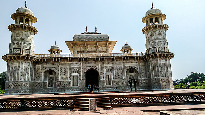 포토 JPG 해외이미지 종교 여행 건축양식 하늘 사람없음 건물 관광지 여행객 탑 일몰 궁전 골동품 무덤 도시 화려 성 영혼 이슬람교 모스크 대문 사암 기념물 천연기념물 명승지 사당 옛날 해외202009 해외포토 건축물 건축 컨셉 고건축 사람 풍경 문 노을 돌_바위 파일형식