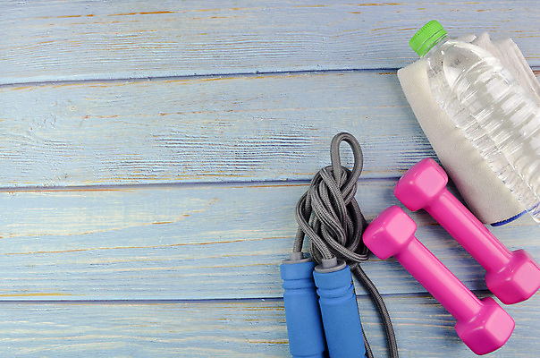 포토 JPG 해외이미지 라이프스타일 여자 밧줄 스포츠 분홍색 백그라운드 신발 컨셉 다이어트 장신구 요가 건강 사람없음 목재 빨간색 초록색 물 파란색 수건 운동 노란색 유행 우주 점프 보라색 아령 장비 흰색 플랫 정상 몸무게 연습 오브젝트 체육관 위치 터키석 스타일 카피스페이스 해외202009 해외포토 자연요소 나무 웰빙 줄 컬러 재료 모션 사람 생활 위생용품 공백 보석 파일형식