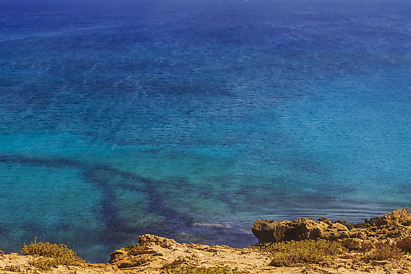 포토 JPG 해외이미지 유럽 바다 섬 여행 자연 하늘 휴가 산 풍경 사람없음 초록색 물 여름 파란색 컬러풀 맑음 바위 만 지중해 그리스 암초 석호 그리스인 파라다이스 해외202009 해외포토 사이프러스공화국 자연요소 서양인 계절 나라 컬러 날씨 돌_바위 생태계 파일형식