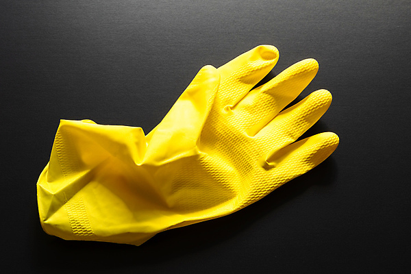 포토 JPG 해외이미지 검은배경 사람없음 청소도구 고무장갑 해외202009 해외포토 장갑 백그라운드 검은색 도구 청소 고무 파일형식