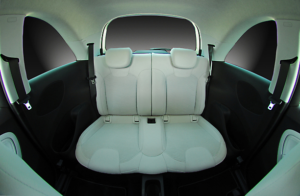 포토 JPG 해외이미지 디자인 쿠션 의자 창문 교통시설 자동차 휴식 실내 안전 사람없음 내부 빛 머리 회색 운전 벨트 흰색 고급 우아함 보호 휘발유 가죽 보안 엔진 조절 디젤 자동 제어 해외202009 해외포토 잡화 육상교통 컬러 가구 교통 컨셉 모션 신체부위 석유 시설 파일형식