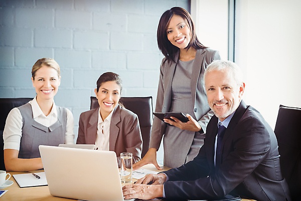 포토 JPG 해외이미지 여자 남자 회의 사람 여러명 상반신 성인 사무실 비즈니스맨 비즈니스우먼 회의실 성인만 해외202009 해외포토 다수 비즈니스 직장인 파일형식