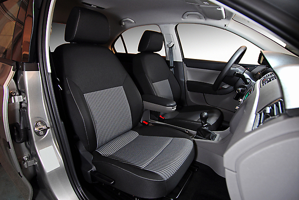 포토 JPG 해외이미지 의자 자동차 사람없음 승합차 차안 해외202009 해외포토 육상교통 가구 승용차 파일형식