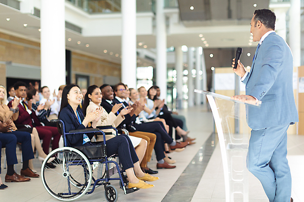 포토 JPG 해외이미지 여자 남자 회의 여러명 상반신 성인 옆모습 비즈니스맨 비즈니스우먼 회의실 성인만 해외202009 해외포토 뷰포인트 다수 비즈니스 사람 직장인 파일형식