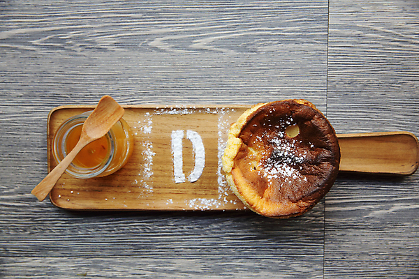 포토 JPG 해외이미지 무료이미지 종이 음식 백그라운드 디저트 요정 건강 사람없음 목재 장식 컵 갈색 파티 과자 케이크 초콜릿 얼음 식사 빵집 흰색 축하 대접 신선 황금 고급 닫기 달콤 맛 아침식사 컵케이크 굽기 오브젝트 롤 머핀 스펀지 프랑스어 고립 번 페스츄리 프로스팅 맛있는 해외202009 얼림 해외202105 해외포토 자연요소 나무 문자 식기 빵 컬러 컨셉 재료 모션 이벤트 상점 구이 제빵 파일형식 무료콘텐츠