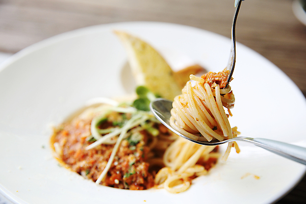 포토 JPG 해외이미지 전통 접시 영어 음식 조각 다이어트 채소 탁자 영국 감자 파슬리 어류 요리 사람없음 노란색 식사 저녁식사 카페 샐러드 튀김 황금 맛 먹기 레몬 해산물 속도 마요네즈 프랑스어 점심식사 깊이 해로움 해외202009 두드리기 해외포토 문자 식기 유럽 컬러 가구 컨셉 과일 모션 건강 상점 수중동물 소스_음식 파일형식