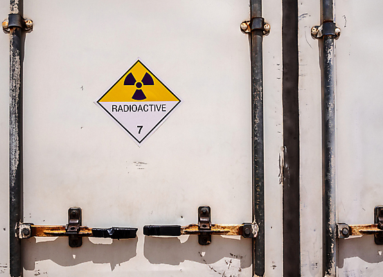 포토 JPG 해외이미지 접시 산업 백그라운드 스티커 교실 교통시설 경고 안전 사람없음 노란색 라벨 문 환경 정보 화물 흰색 위험 컨테이너 천 심볼 사인 보안 짐차 7 방사능 방사선 알루미늄 해외202009 해외포토 식기 교육 컬러 교통 컨셉 학교 자동차 프레임 숫자 운송업 직물 시설 파일형식