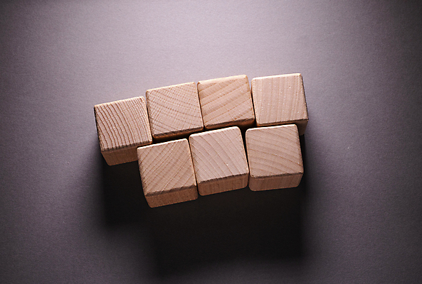 포토 JPG 해외이미지 모양 디자인 교육 어린이 백그라운드 컨셉 비즈니스 건축양식 놀이 추상 벽돌 아이디어 창조 사람없음 목재 상자 장난감 갈색 노란색 쌓기 탑 블록 유치원 기쁨 게임 흰색 놀이터 큐브 오브젝트 정사각형 만들기 심플 기하학 진행 개발 고립 해외202009 해외포토 도형 나무 건축물 건축 감정 컬러 무늬 재료 모션 사람 파일형식