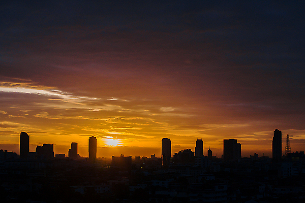 포토 JPG 해외이미지 구름 실루엣 여행 백그라운드 오렌지 건축양식 자연 하늘 주택 따뜻함 풍경 사람없음 야외 건물 빨간색 파란색 빛 도시풍경 컬러풀 햇빛 태양 노란색 일출 힘 침묵 일몰 새벽 낭만 추위 도시 야간 저녁 큼 장면 폭풍 타운 스카이라인 흐림 폭풍우 수평선 해외202009 해외포토 자연요소 건축물 건축 컬러 컨셉 과일 날씨 촬영기법 노을 소리 비_날씨 크기 자연재해 생태계 파일형식