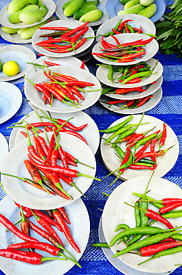 포토 JPG 해외이미지 접시 아시아 음식 농업 채소 재료 태국 자연 고추 건강 요리 동양인 사람없음 빨간색 초록색 판매 바구니 주방 신선 뜨거움 시장 먹기 허브 향신료 유기농 매움 날것 향료 내추럴 숙성 채식주의자 많음 맛있는 해외202009 해외포토 식물 식기 웰빙 나라 산업 컬러 컨셉 모션 인종 맛 생태계 채식 향기 냄새 향미료 파일형식