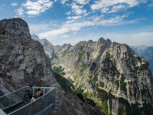 포토 JPG 해외이미지 스포츠 여행 사다리 휴가 산 안전 사람없음 야외 관광지 등산 하이킹 가을 체험 정상 위험 오르기 알프스 보험 얇은 바이에른 해외202009 해외포토 계절 유럽 컨셉 모션 레저 독일 트래킹 도구 파일형식