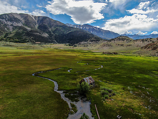 포토 JPG 해외이미지 나무 여행 백그라운드 밭 건축양식 자연 산 주택 풍경 초원 사람없음 야외 목재 초록색 물 여름 강 농장 계곡 미국 침묵 하이킹 수확 농촌 시골 황무지 고독 숲 오두막 버리기 그림 외양간 옛날 해외202009 해외포토 자연요소 식물 계절 건축 감정 컬러 북아메리카 농업 재료 모션 레저 건물 소리 생태계 파일형식 건축물 산업 아메리카 대륙