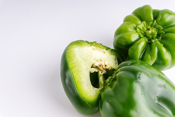 포토 JPG 해외이미지 음식 조각 백그라운드 농업 다이어트 채소 과일 재료 자연 고추 파프리카 건강 요리 사람없음 초록색 빛 수확 종 흰색 신선 그룹 달콤 맛 자르기 먹기 오브젝트 싱글 유기농 날것 슬라이스 후추 내추럴 강렬 고립 숙성 채식주의자 비건 맛있는 해외202009 해외포토 웰빙 산업 컬러 컨셉 모션 향신료 생태계 채식 파일형식