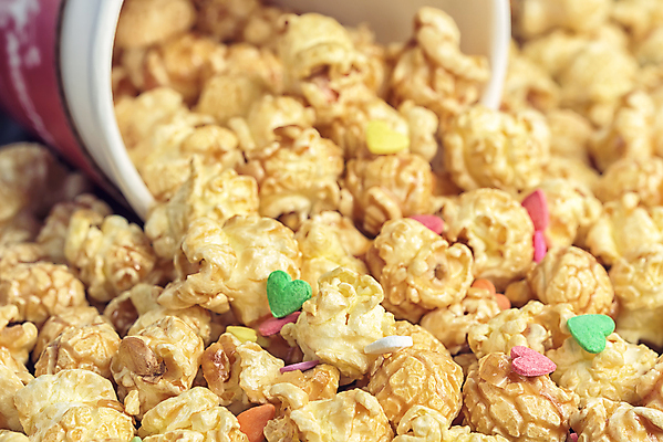 포토 JPG 해외이미지 무료이미지 가방 탁자 옥수수 사람없음 목재 상자 영화관 양동이 영화 팝콘 흙더미 해외202009 해외202105 해외포토 나무 잡화 가구 재료 문화예술 곡류 흙 극장 파일형식 더미 무료콘텐츠