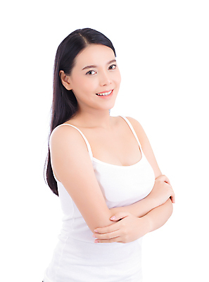 포토 JPG 해외이미지 응시 여자 한명 사람 동양인 상반신 성인 옆모습 뷰티 팔짱 흰배경 성인여자한명만 해외202009 해외포토 1 시선 뷰포인트 백그라운드 모션 인종 흰색 여자한명만 성인여자만 파일형식