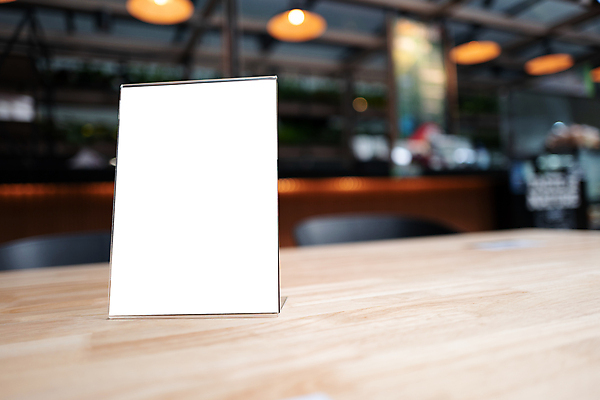 포토 JPG 해외이미지 템플릿 배너 종이 음식 백그라운드 일러스트 비즈니스 탁자 선반 프레임 텐트 서기 이벤트 사람없음 내부 목재 라벨 판매 상점 식당 저녁식사 공백 카페 정보 흰색 바 신용카드 상품 소프트포커스 인쇄 플라스틱 계산대 오브젝트 사인 메뉴 진열장 질서 카페테리아 거짓 고립 보유 목업 아크릴 해외202009 해외포토 나무 컬러 가구 재료 모션 재질 촬영기법 캠핑도구 금융 식사 예절 파일형식