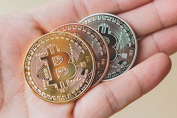 포토 JPG 해외이미지 컨셉 돈 인터넷 비즈니스 사람없음 금융 경제 금속 디지털 동전 웹 그물 시장 황금 구매 심볼 무역 순환 상업 전자 토막 전자상거래 가상 해외202009 해외포토 산업 모션 재질 쇼핑 재산 파일형식