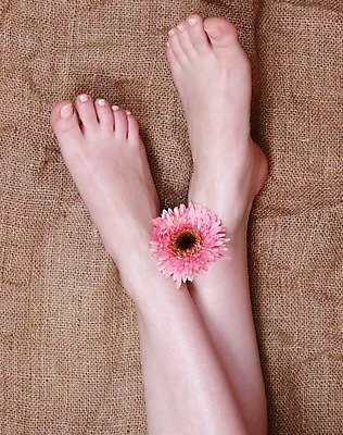 포토 JPG 해외이미지 백인 무료이미지 여자 꽃 분홍색 신체 손가락 발 휴식 건강 사람 사람없음 치료 빨간색 상점 스파 화장품 흰색 마사지 못 손톱관리 손톱 소중 피부 순수 광택 발가락 내추럴 돌봄 양발 위생관리 해외202009 해외202105 해외포토 서양인 식물 손 컬러 컨셉 의학 모션 관리 신체부위 뷰티 공구 네일아트 파일형식 무료콘텐츠