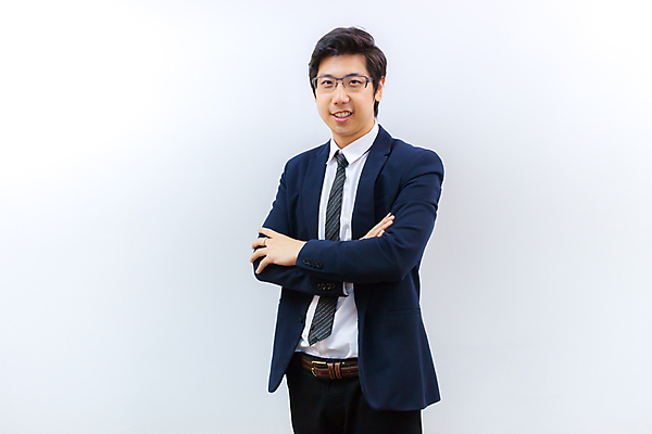 포토 JPG 해외이미지 직업 회사 비즈니스 성공 그래프 기술 한명 사람 동양인 건물 옆모습 금융 컴퓨터 사무실 유행 방 기차 직장인 그룹 목표 주식 토론 종업원 경영자 이익 세대 개선 멘토링 브레인스토밍 해외202009 해외포토 1 건축물 교육 육상교통 뷰포인트 컨셉 대중교통 인종 경제 전자제품 리더 파일형식