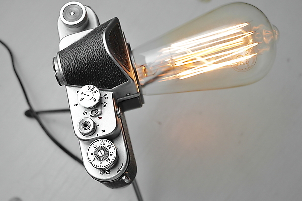 포토 JPG 해외이미지 무료이미지 디자인 컨셉 전구 상상 유리 조명 아이디어 매달리기 창조 미술 사람없음 내부 장식 빛 카메라 어둠 힘 장비 에너지 수확 골동품 램프 황금 클래식 필름 향수 복고 철사 빛망울 광 구식 발명 옛날 해외202009 해외202105 해외포토 농업 모션 재질 문화예술 전자제품 화장품 파일형식