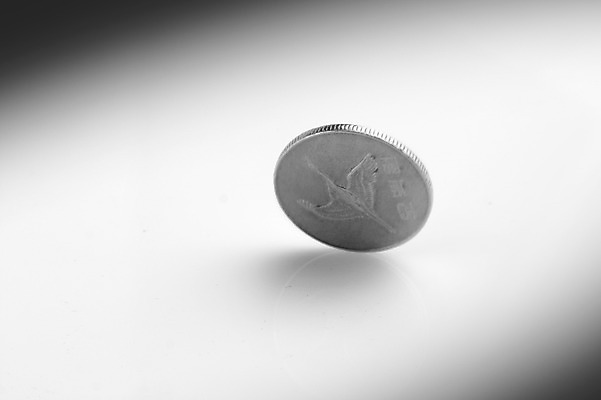 포토 JPG 스튜디오촬영 컨셉 돈 실내 사람없음 금융 경제 동전 원화 오백원 오브젝트 국내포토 내부 재산 파일형식