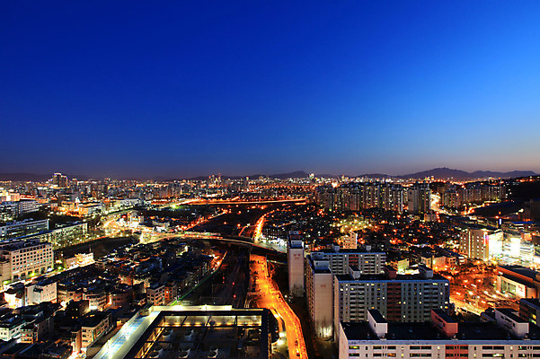 JPG 백그라운드 야경 조명 한국 사람없음 야외 건물 빛 도시풍경 도시 건축물 아시아 풍경 야간 파일형식 풍경_경치