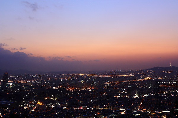 JPG 백그라운드 야경 조명 한국 사람없음 야외 건물 빛 도시풍경 노을 일몰 도시 자연요소 건축물 아시아 풍경 야간 파일형식 풍경_경치