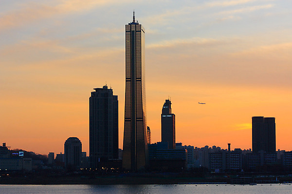 JPG 구름 백그라운드 하늘 서울 한국 풍경 빌딩 사람없음 야외 건물 강 도시풍경 노을 일몰 도시 한강 63빌딩 자연요소 건축물 아시아 랜드마크 파일형식
