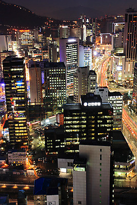 JPG 도로 백그라운드 야경 조명 한국 사람없음 야외 건물 빛 도시풍경 도시 건축물 아시아 길 교통시설 풍경 야간 파일형식 풍경_경치