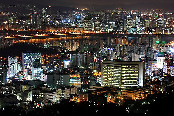 JPG 도로 백그라운드 야경 조명 서울 한국 빌딩 사람없음 야외 건물 빛 강 도시풍경 도시 한강 건축물 아시아 길 교통시설 풍경 야간 랜드마크 파일형식 풍경_경치