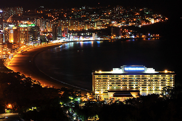 JPG 도로 바다 백그라운드 야경 조명 주택 한국 빌딩 해변 사람없음 야외 건물 빛 도시풍경 도시 부산 해운대 가교 건축물 아시아 길 교통시설 풍경 야간 파일형식 풍경_경치