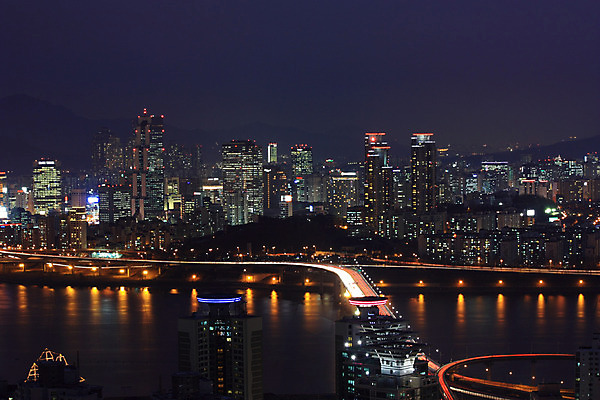 JPG 도로 백그라운드 야경 조명 서울 한국 빌딩 사람없음 야외 건물 빛 강 도시풍경 도시 한강 무역센터 청담대교 가교 건축물 아시아 길 교통시설 풍경 다리_건축물 야간 무역 랜드마크 파일형식 풍경_경치
