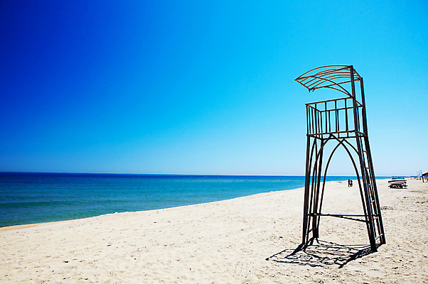 포토 JPG 주간 모래 바다 하늘 풍경 해변 사람없음 야외 여름 모래사장 관측시설 국내포토 자연요소 계절 시설 파일형식