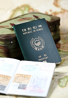 포토 JPG 스튜디오촬영 해외 나라 해외여행 여행 세계지도 지도 실내 사람없음 관광지 세계 여행가방 세계여행 오브젝트 여권 국내포토 가방 내부 파일형식