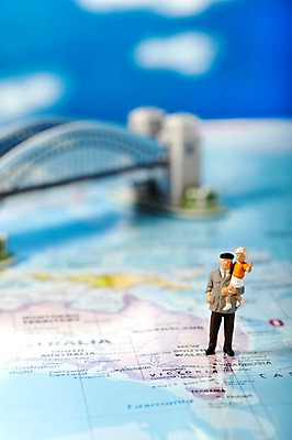 포토 JPG 스튜디오촬영 해외 할아버지 노년 나라 어린이 해외여행 여행 세계지도 지도 손자 실내 사람 사람없음 관광지 세계 모형 미니어처 피규어 세계여행 호주 오브젝트 시드니 하버브리지 가교 남자만 국내포토 건축물 남자 성인 내부 다리_건축물 오세아니아 손주 파일형식