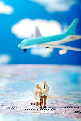 포토 JPG 스튜디오촬영 해외 부부 커플 노년 나라 한쌍 교통수단 해외여행 여행 세계지도 지도 비행기 실내 사람 사람없음 관광지 세계 여행객 모형 노부부 미니어처 피규어 세계여행 호주 오브젝트 노인만 성인만 국내포토 교통 관계 항공교통 대중교통 성인 내부 오세아니아 파일형식