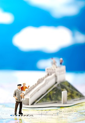 포토 JPG 스튜디오촬영 해외 할아버지 노년 나라 어린이 해외여행 여행 세계지도 지도 손자 실내 사람 사람없음 관광지 세계 여행객 모형 중국 미니어처 피규어 세계여행 오브젝트 만리장성 남자만 국내포토 남자 아시아 성인 내부 세계문화유산 성 손주 파일형식