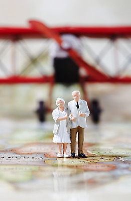 포토 JPG 스튜디오촬영 해외 부부 커플 노년 나라 한쌍 해외여행 여행 세계지도 지도 비행기 실내 사람 사람없음 관광지 세계 모형 노부부 미니어처 피규어 세계여행 오브젝트 노인만 성인만 국내포토 관계 항공교통 대중교통 성인 내부 파일형식