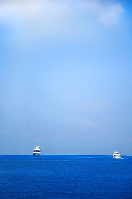 포토 JPG 주간 구름 해외풍경 해외 유럽 바다 유럽풍경 하늘 풍경 사람없음 야외 크루즈 지중해 선박 국내포토 자연요소 나라 수상교통 배_교통 파일형식