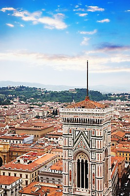 포토 JPG 주간 구름 해외풍경 해외 건축물 건축 유럽 고건축 유럽풍경 하늘 유럽건축 산 주택 풍경 사람없음 야외 건물 관광지 마을 이탈리아 세계문화유산 도시 이탈리아문화 종탑 두오모 피렌체 국내포토 자연요소 나라 여행 서양건축 탑 문화재 유럽문화 파일형식