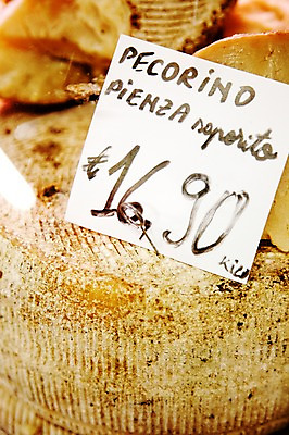 포토 JPG 해외 유럽 음식 치즈 유제품 실내 사람없음 이탈리아 이름표 가격표 페코리노 피렌체 국내포토 나라 내부 파일형식