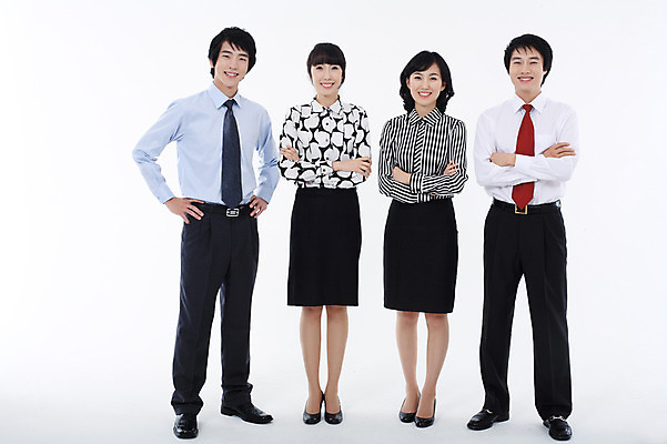 포토 JPG 스튜디오촬영 전신 여자 남자 허리손 포즈 비즈니스 모션 협력 실내 서기 미소 웃음 사람 동양인 정장 여러명 20대 성인 비즈니스라이프 팔짱 한국인 직장인 비즈니스맨 비즈니스우먼 동료 청년만 성인만 국내포토 직업 라이프스타일 옷 다수 관계 표정 인종 청년 내부 파일형식