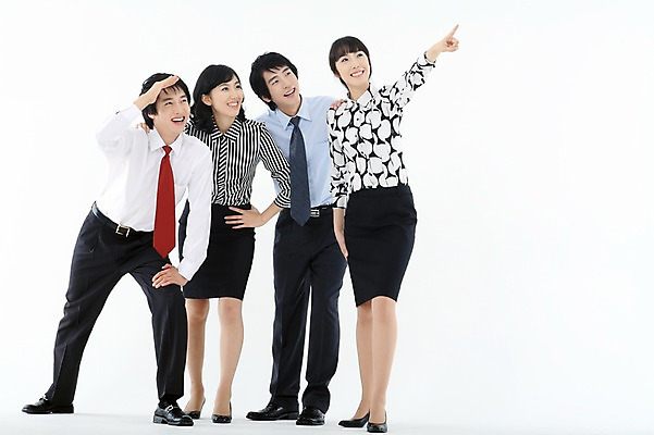 포토 JPG 스튜디오촬영 전신 응시 여자 남자 허리손 포즈 비즈니스 모션 협력 실내 서기 미소 웃음 사람 동양인 정장 손짓 여러명 20대 성인 비즈니스라이프 한국인 가리킴 직장인 비즈니스맨 비즈니스우먼 동료 청년만 성인만 국내포토 직업 라이프스타일 시선 옷 다수 관계 표정 인종 청년 내부 파일형식