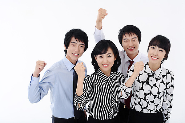 포토 JPG 스튜디오촬영 여자 남자 포즈 비즈니스 모션 협력 실내 미소 웃음 사람 동양인 정장 손짓 여러명 상반신 20대 성인 비즈니스라이프 파이팅 한국인 직장인 비즈니스맨 비즈니스우먼 동료 청년만 성인만 국내포토 직업 라이프스타일 옷 다수 관계 표정 인종 청년 내부 파일형식