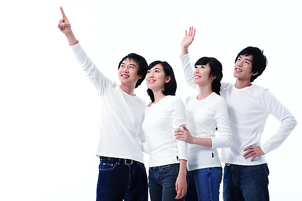 포토 JPG 스튜디오촬영 학생 응시 여자 남자 대학생 포즈 운동화 모션 실내 서기 미소 웃음 사람 동양인 손짓 여러명 상반신 20대 청년 성인 캐주얼 친구 한국인 청바지 가리킴 동창 청년만 성인만 국내포토 시선 옷 다수 신발 바지 관계 표정 인종 내부 파일형식