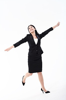 포토 JPG 스튜디오촬영 전신 여자 포즈 비즈니스 모션 실내 한명 미소 웃음 사람 동양인 정장 손짓 20대 성인 한국인 직장인 비즈니스우먼 여자만 여자한명만 성인여자만 청년만 청년여자만 성인한명만 청년여자한명만 성인여자한명만 성인만 국내포토 직업 1 옷 표정 인종 청년 내부 파일형식