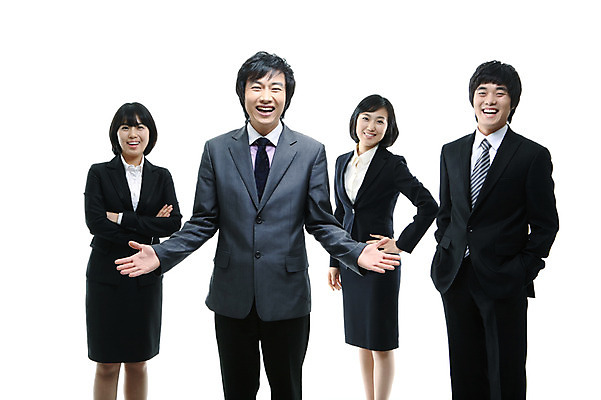 포토 JPG 스튜디오촬영 여자 남자 허리손 포즈 비즈니스 모션 협력 실내 서기 미소 웃음 사람 동양인 정장 손짓 여러명 상반신 20대 성인 비즈니스라이프 팔짱 한국인 직장인 비즈니스맨 비즈니스우먼 동료 리더 청년만 성인만 팀장 국내포토 직업 라이프스타일 옷 다수 관계 표정 인종 청년 내부 파일형식